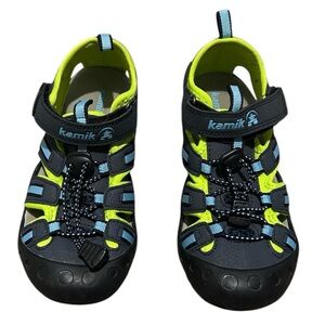 Kamik Kids' Neon Yellow and Navy Sandals